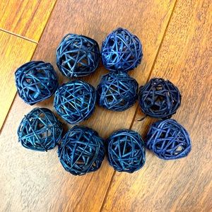 Pier 1 navy blue wicker bowl filler set of 10